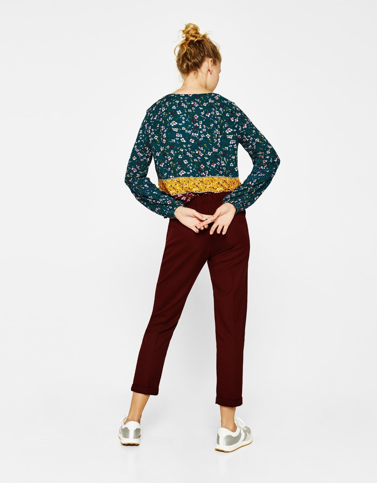 Printed blouse with lace trims on the sleeves - Imagem 2