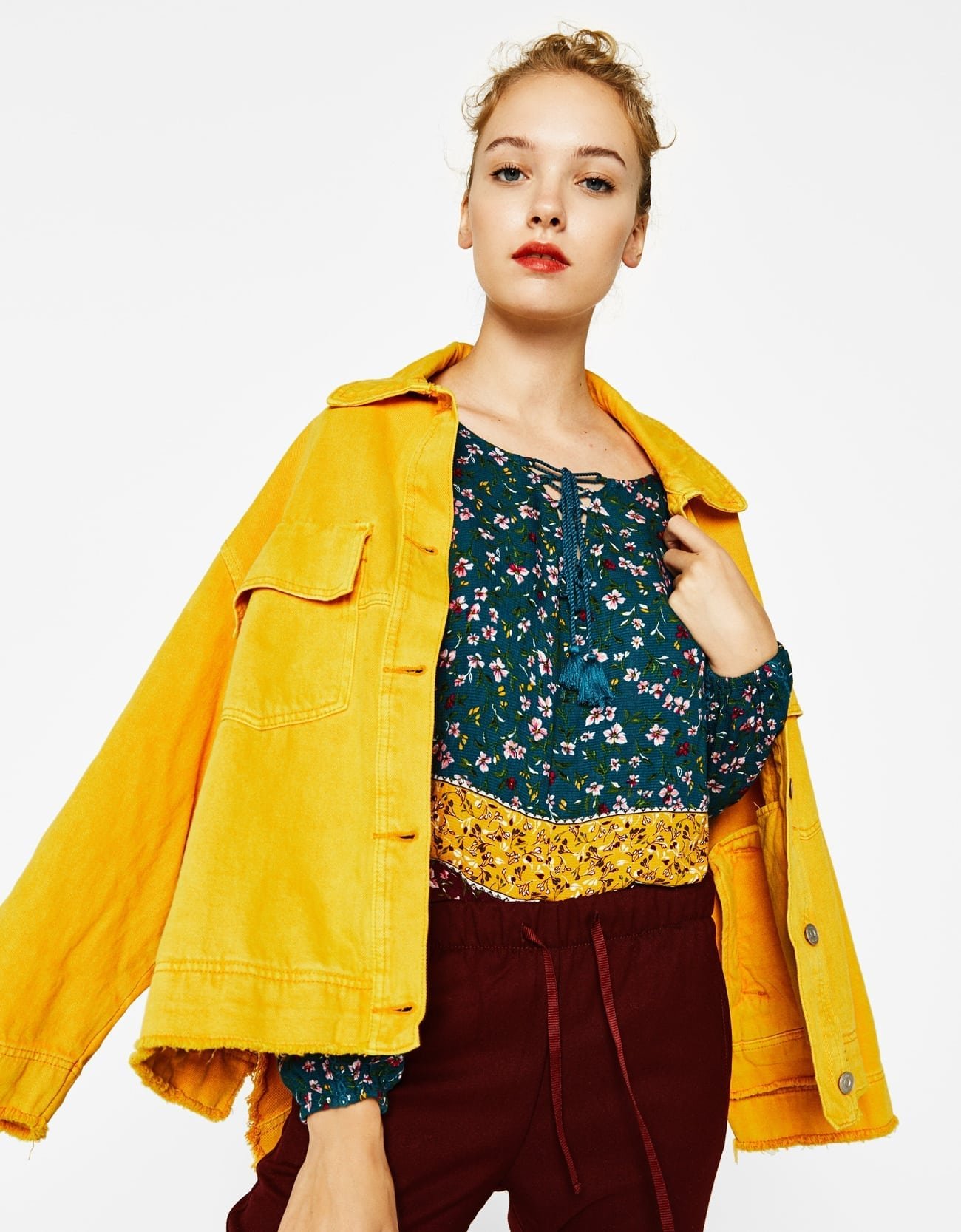 Printed blouse with lace trims on the sleeves - Imagem 4